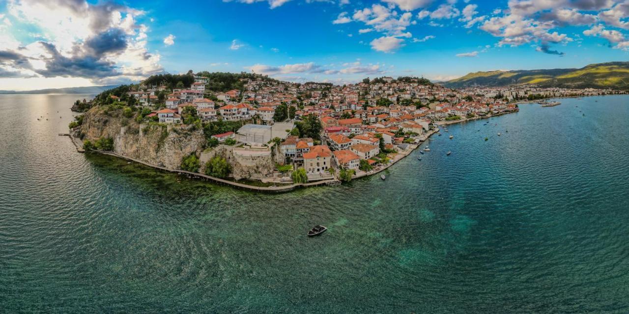 Villa Una Ohrid Bagian luar foto