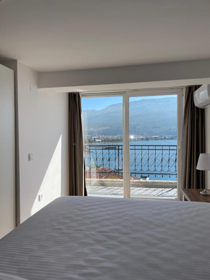 Villa Una Ohrid Bagian luar foto